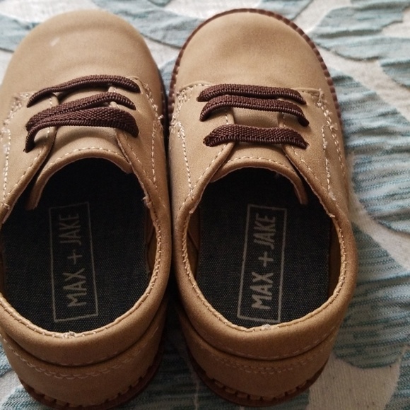 Shoes - Picture 4 of 4